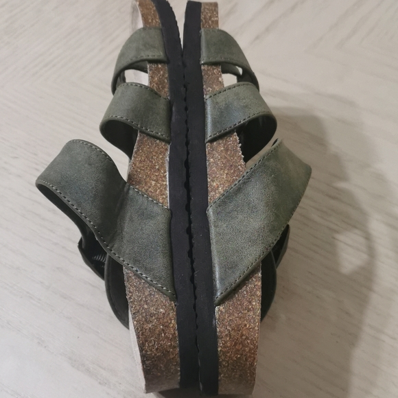 Cliffs by White Mountain Sandals - Birkenstock style - Picture 11 of 12